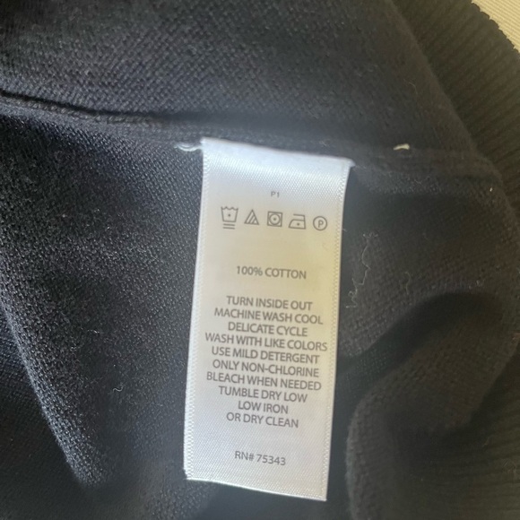 Classic Black V-Neck Pullover Sweater sku016 - Picture 4 of 7